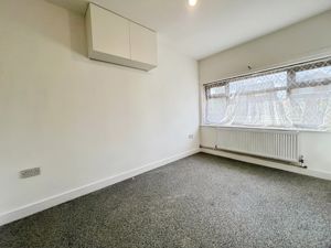 Bedroom 5/office- click for photo gallery